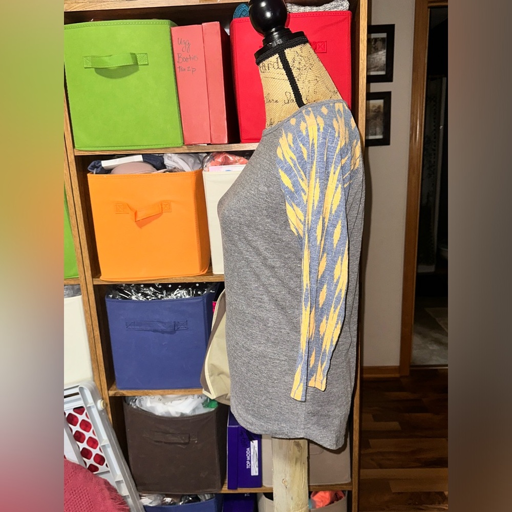 LuLaRoe Randy tee - Picture 6 of 8